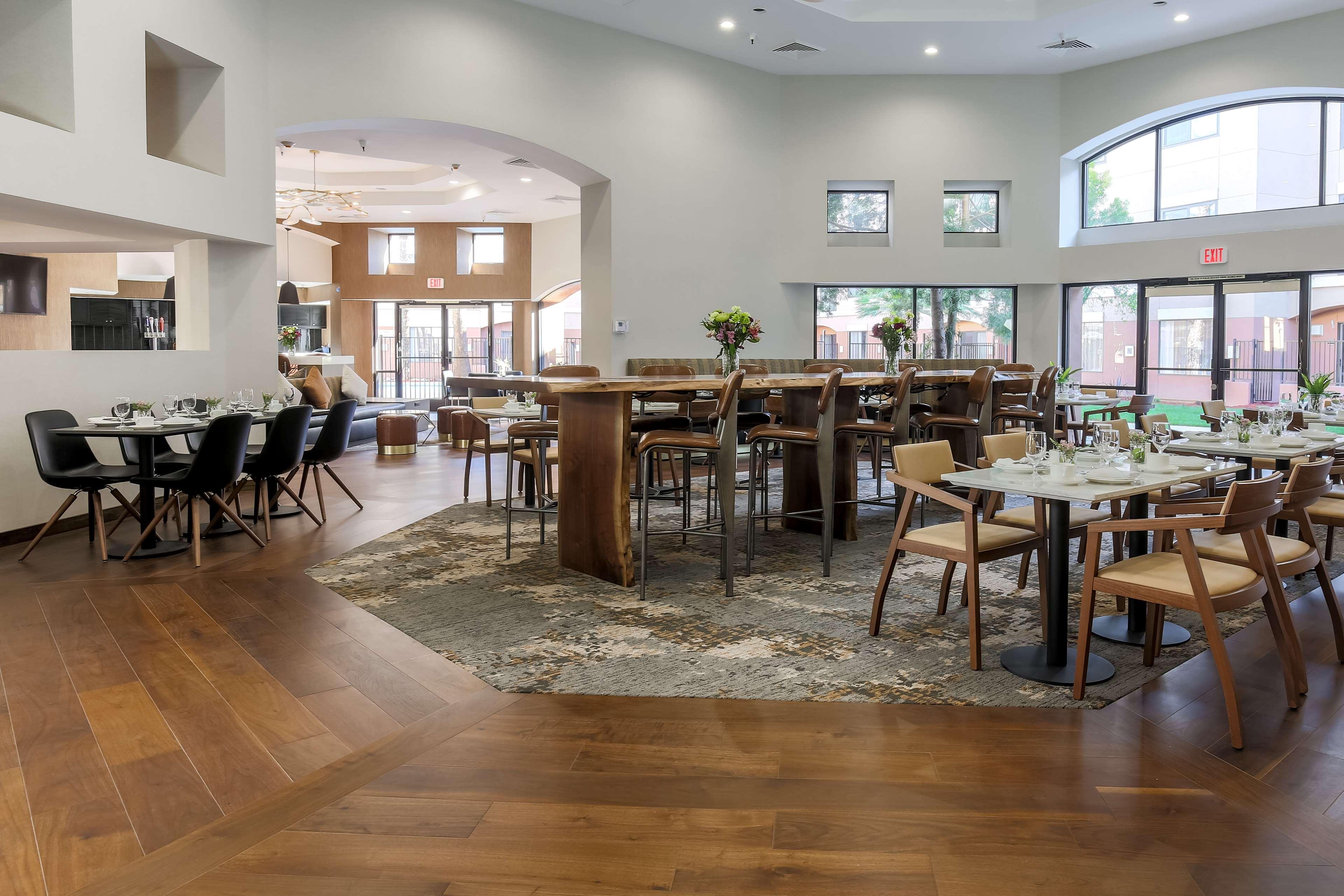 Doubletree Suites By Hilton Hotel Sacramento - Ранчо-Кордова Екстер'єр фото