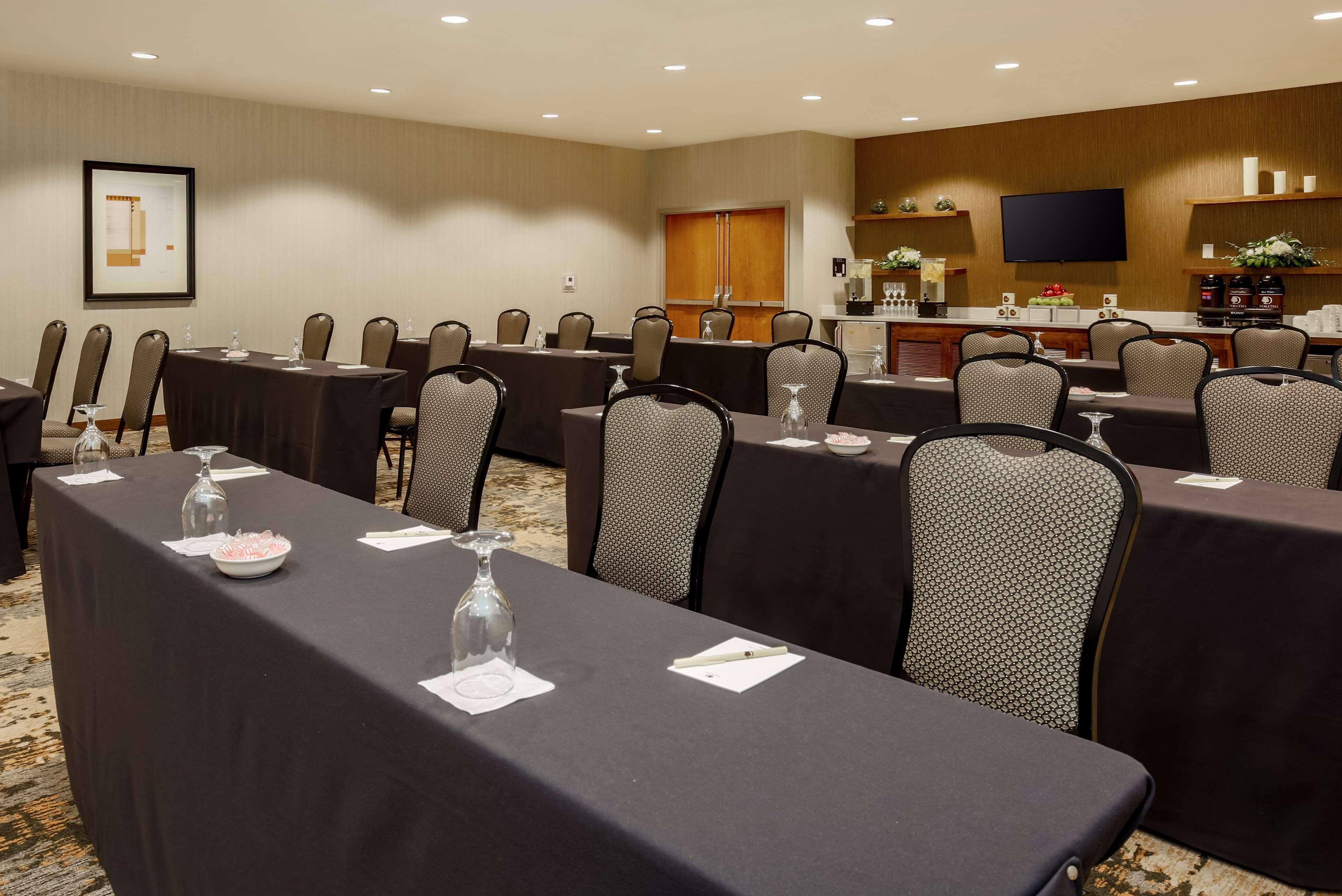 Doubletree Suites By Hilton Hotel Sacramento - Ранчо-Кордова Екстер'єр фото