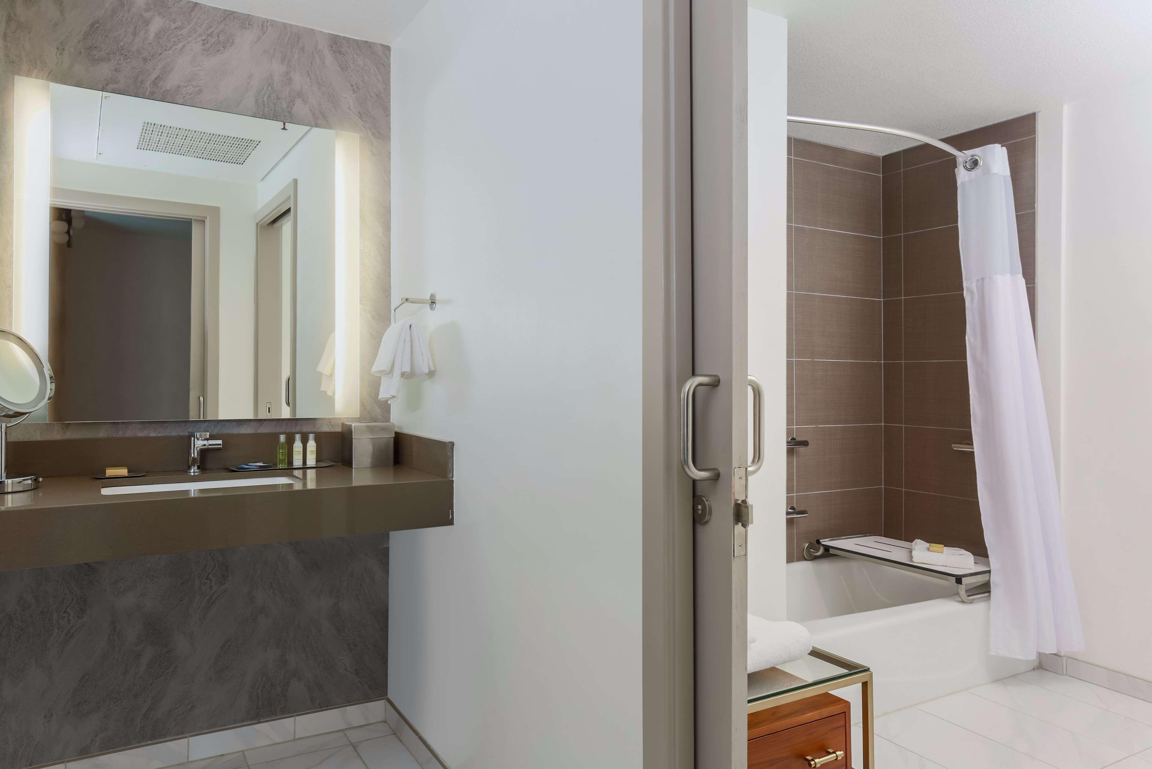 Doubletree Suites By Hilton Hotel Sacramento - Ранчо-Кордова Екстер'єр фото