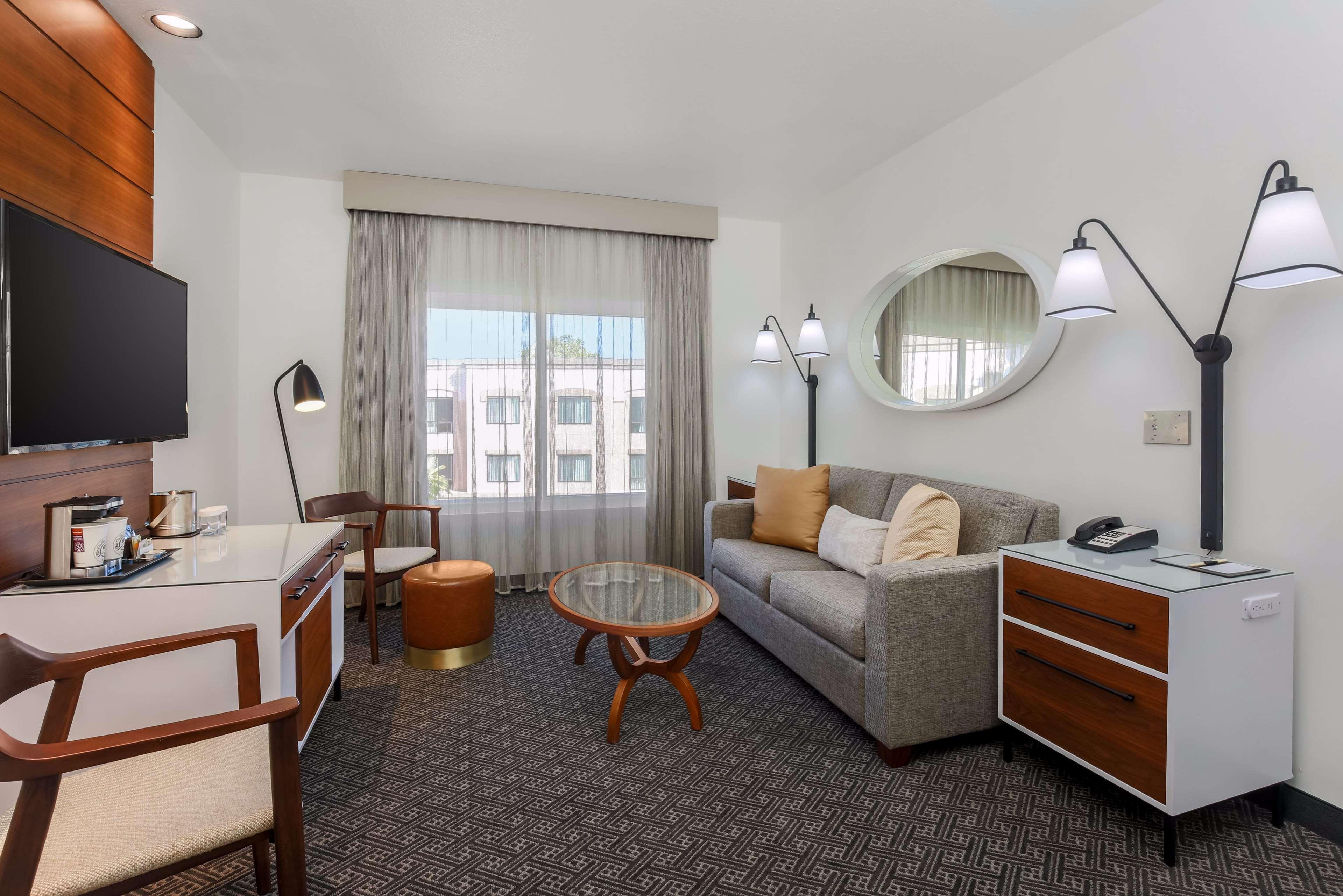 Doubletree Suites By Hilton Hotel Sacramento - Ранчо-Кордова Екстер'єр фото
