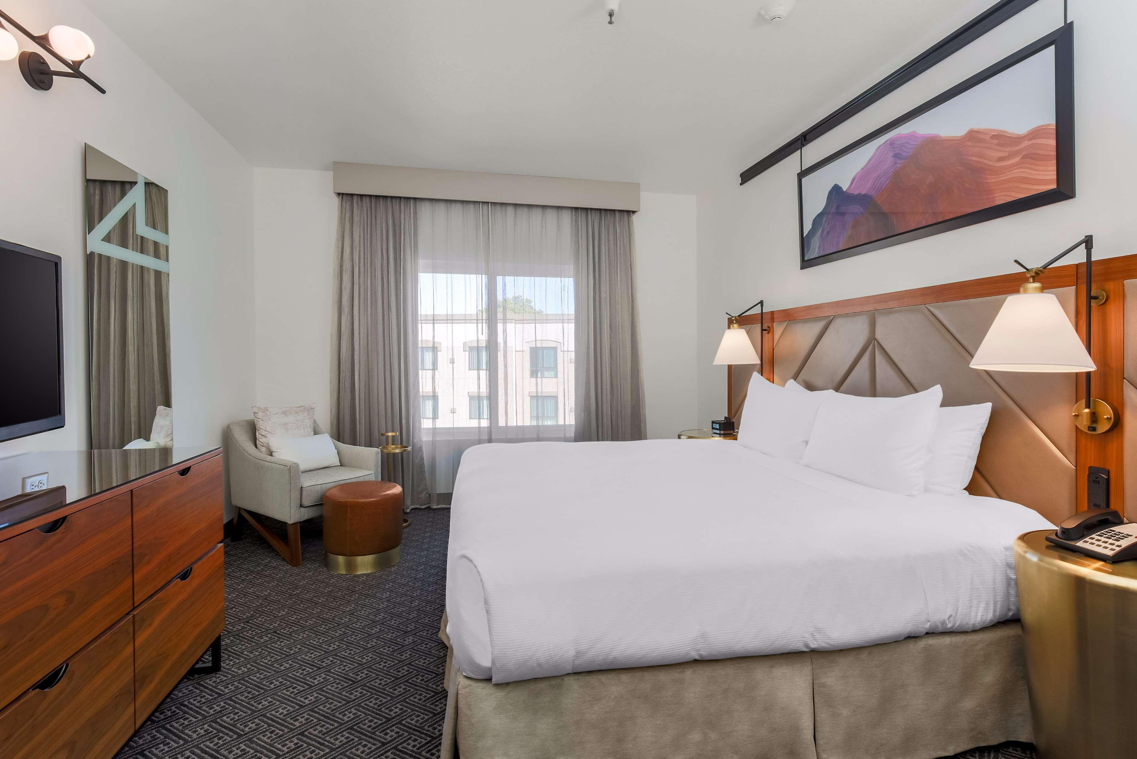 Doubletree Suites By Hilton Hotel Sacramento - Ранчо-Кордова Екстер'єр фото